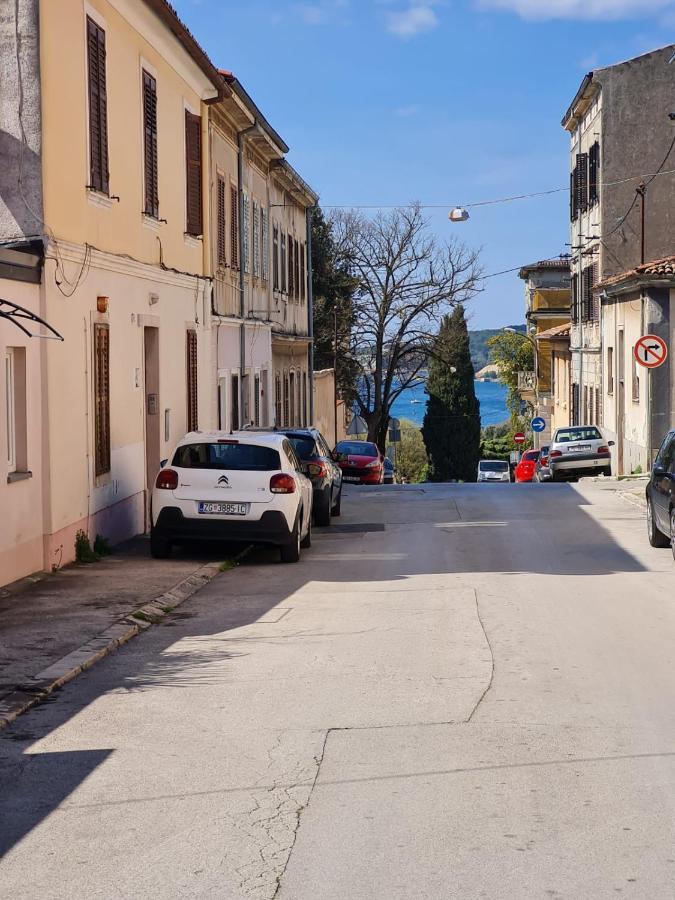 Atraktivan Stan U Blizini Pulske Arene !! Pula Exterior foto